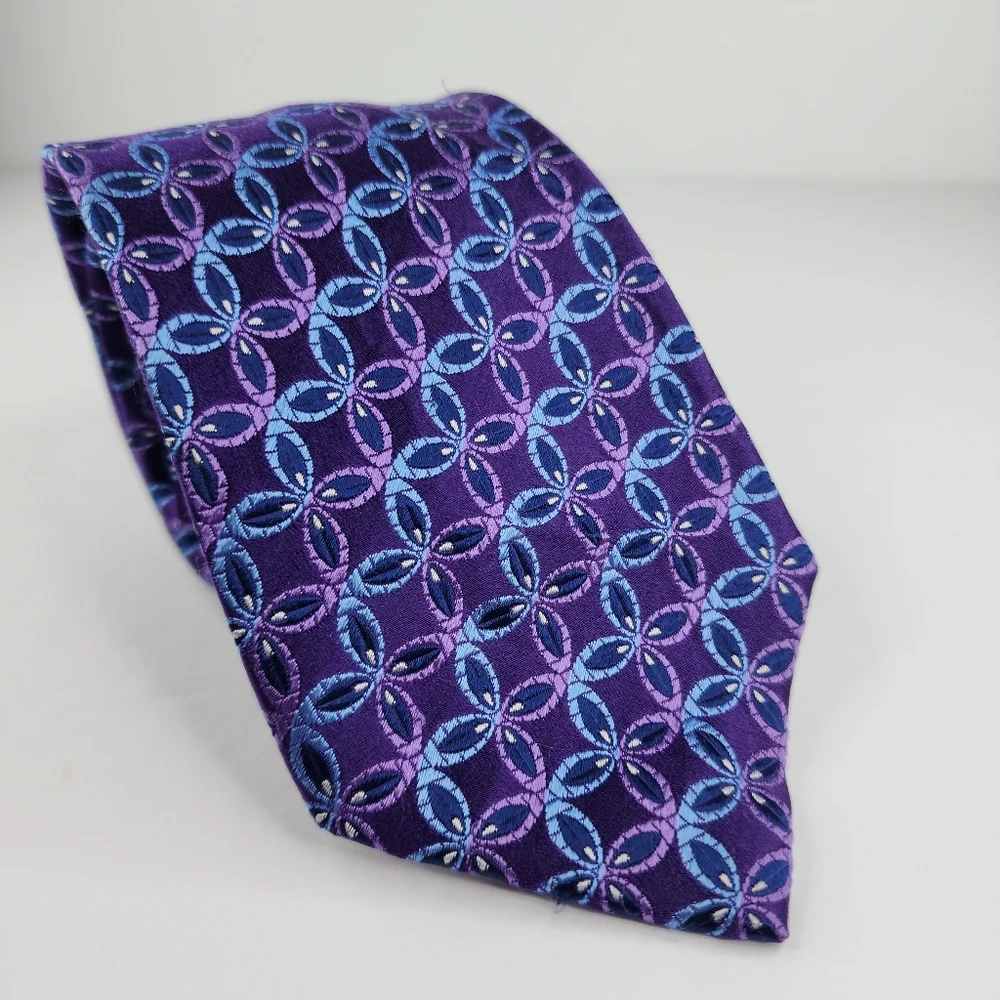 COUNTESS MARA Purple Silk Tie.